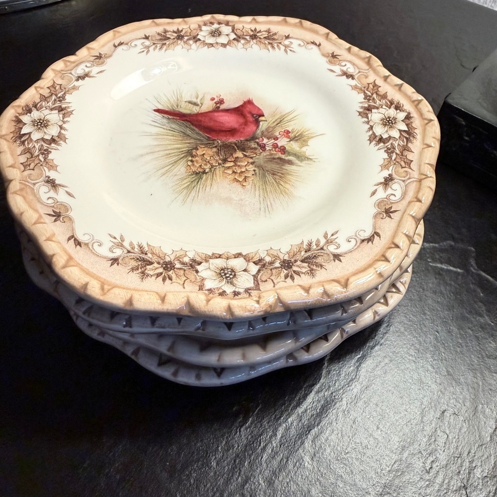 Title
Set 4 Susan Winget Cracker Barrel Cardinal Salad Plates Winter Stoneware